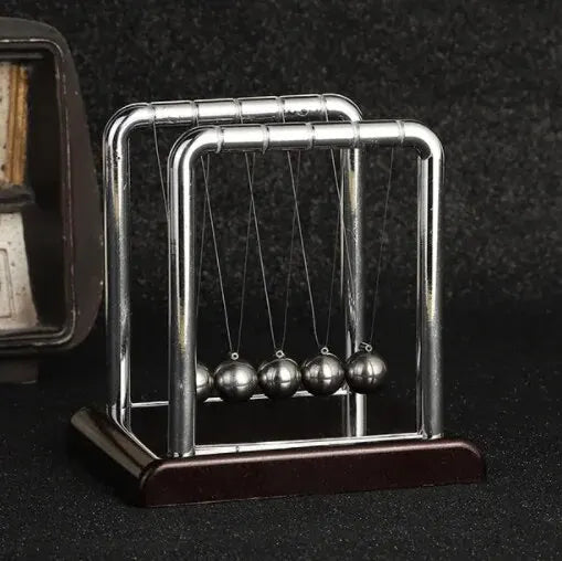 Newton’s Cradle – Physics Ornament & Stress Relief Toy