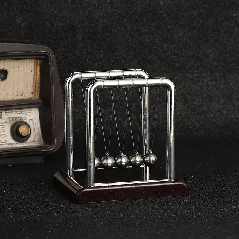 Newton’s Cradle – Physics Ornament & Stress Relief Toy